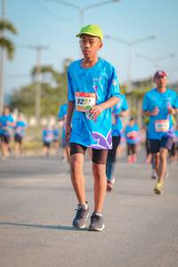 BIB: 921
                            <button type="button" onclick="openModal(3257897)" class="btn btn-primary btn-sm float-right btn-popup" data-toggle="modal" data-target=".modal-high-quality">
                        <i class="fas fa-shopping-cart"></i> Add to Cart
                    </button>
                                            <button type="button" onclick="isThisMe(3257897, true)" class="btn btn-success btn-sm float-right btn-popup btn-isme hidden" data-toggle="tooltip" data-placement="bottom" title="นี่คือรูปของคุณใช่ไหม คลิกที่นี่เพื่อเอาเข้าอัลบั้ม">
                        <i class="fas fa-plus"></i> Add to album
                    </button>
                    <button type="button" onclick="isThisMe(3257897, false)" class="btn btn-warning btn-sm float-right btn-popup btn-isnotme hidden">
                        <i class="fas fa-ban"></i> Remove from album
                    </button>